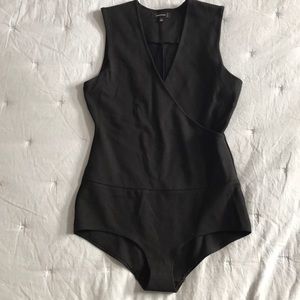 Aritzia Babaton Black V-neck Bodysuit